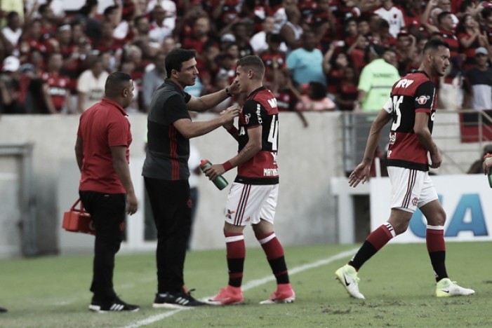 Zé Ricardo analisa estreia do Flamengo no Brasileirão: "Perdemos controle do jogo"