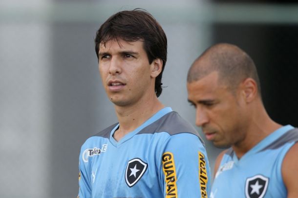 Zeballos realiza seu primeiro treinamento com a camisa do Botafogo Zeballos realiza seu primeiro treinamento com a camisa do Botafogo