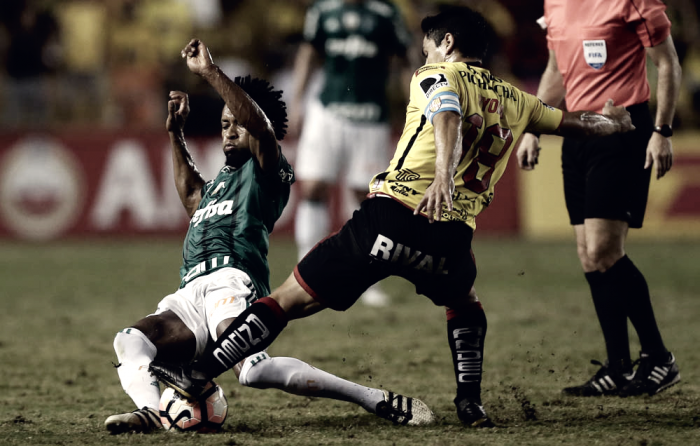 Palmeiras sofre gol no fim e perde para Barcelona em Guayaquil