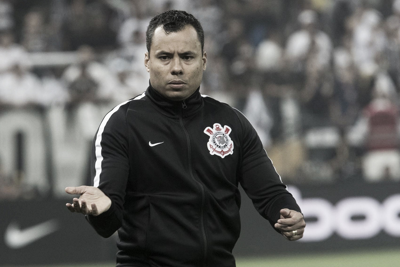 Após vitória contra o Bahia, Jair Ventura alerta: ''Não podemos olhar para baixo" Após vitória contra o Bahia, Jair Ventura alerta: ''Não podemos olhar para baixo"