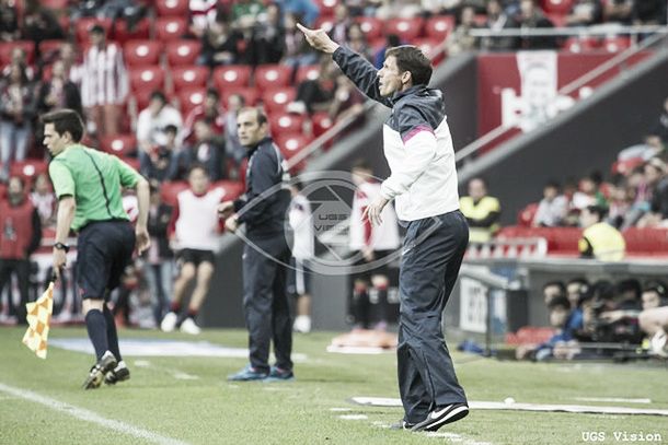 Ziganda dirigiendo al Bilbao Athletic (Foto: UGS Vision)