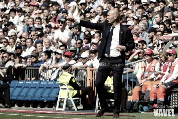 Zidane: "Peleamos, luchamos, pero el balón no quiere entrar" Zidane: "Peleamos, luchamos, pero el balón no quiere entrar"