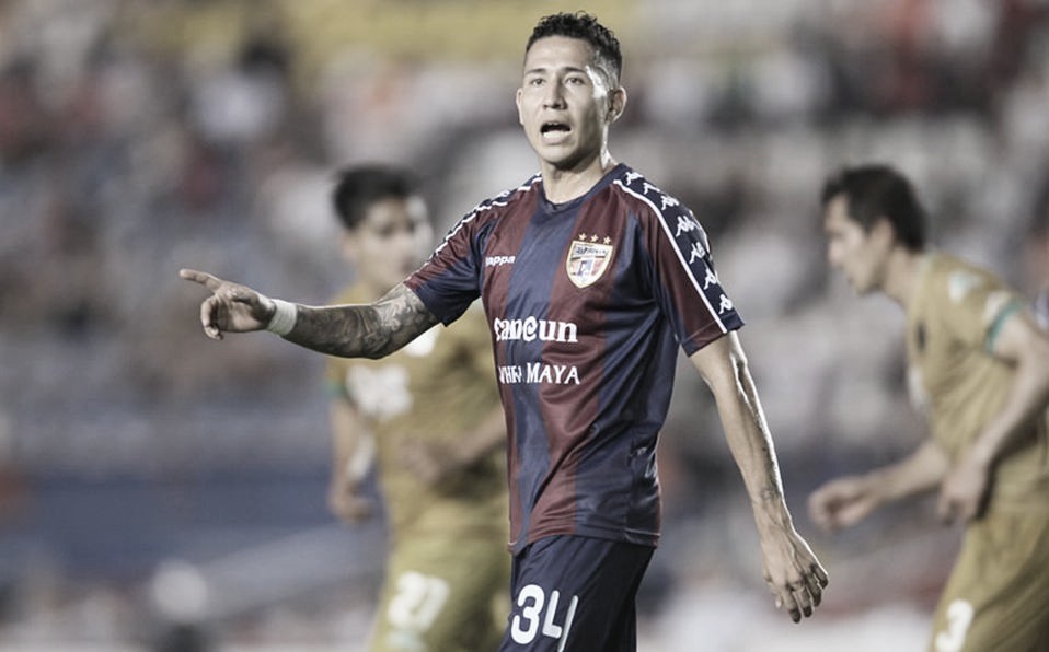 Irving Zurita: “Estuvimos
trabajando fuerte en la definición” Irving Zurita: “Estuvimos
trabajando fuerte en la definición”